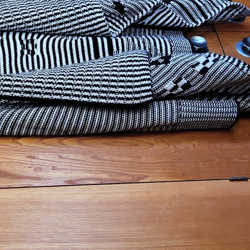 Gap Sweater Jacket - image 4